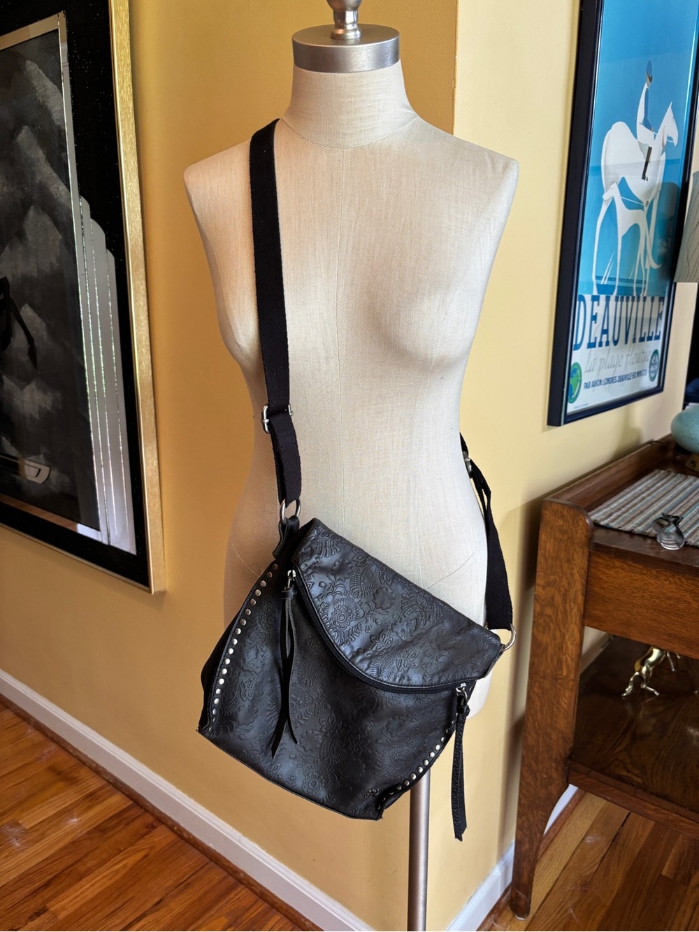 black the sak tooled leather crossbody bag